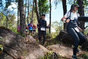 BIB: 0301
                            <button type="button" onclick="openModal(18963516)" class="btn btn-primary btn-sm float-right btn-popup" data-toggle="modal" data-target=".modal-high-quality">
                        <i class="fas fa-shopping-cart"></i> Add to Cart
                    </button>
                                            <button type="button" onclick="isThisMe(18963516, true)" class="btn btn-success btn-sm float-right btn-popup btn-isme hidden" data-toggle="tooltip" data-placement="bottom" title="นี่คือรูปของคุณใช่ไหม คลิกที่นี่เพื่อเอาเข้าอัลบั้ม">
                        <i class="fas fa-plus"></i> Add to album
                    </button>
                    <button type="button" onclick="isThisMe(18963516, false)" class="btn btn-warning btn-sm float-right btn-popup btn-isnotme hidden">
                        <i class="fas fa-ban"></i> Remove from album
                    </button>